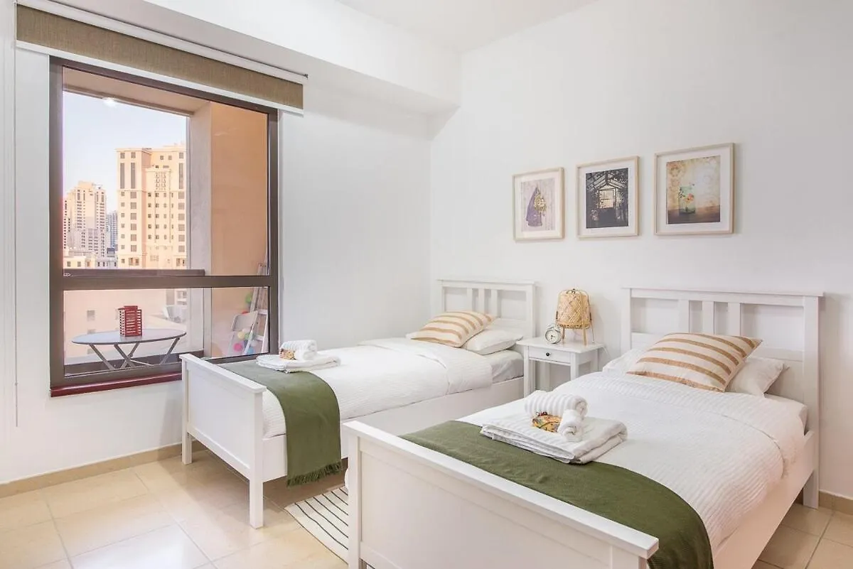 Trendy 2-Bedroom Apartment With Balcony Views At Shams 4 Jbr Dubai